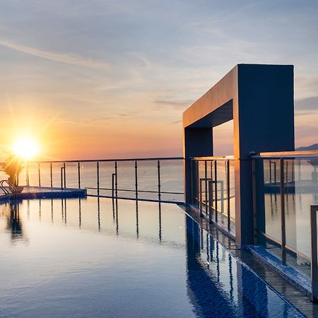 Dqua Hotel Nha Trang Exterior photo